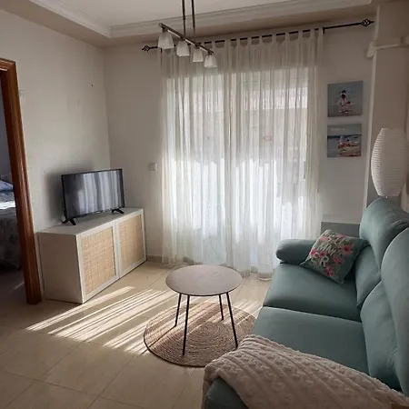 Sunny&cozy Apartment, 6-min Walk To Del Cura
