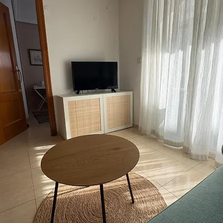 Apartment Sunny&cozy Apartment, 6-min Walk To Del Cura *