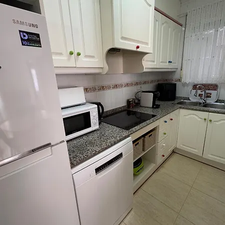 Apartment Sunny&cozy Apartment, 6-min Walk To Del Cura