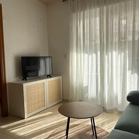 Sunny&cozy Apartment, 6-min Walk To Del Cura Apartment *